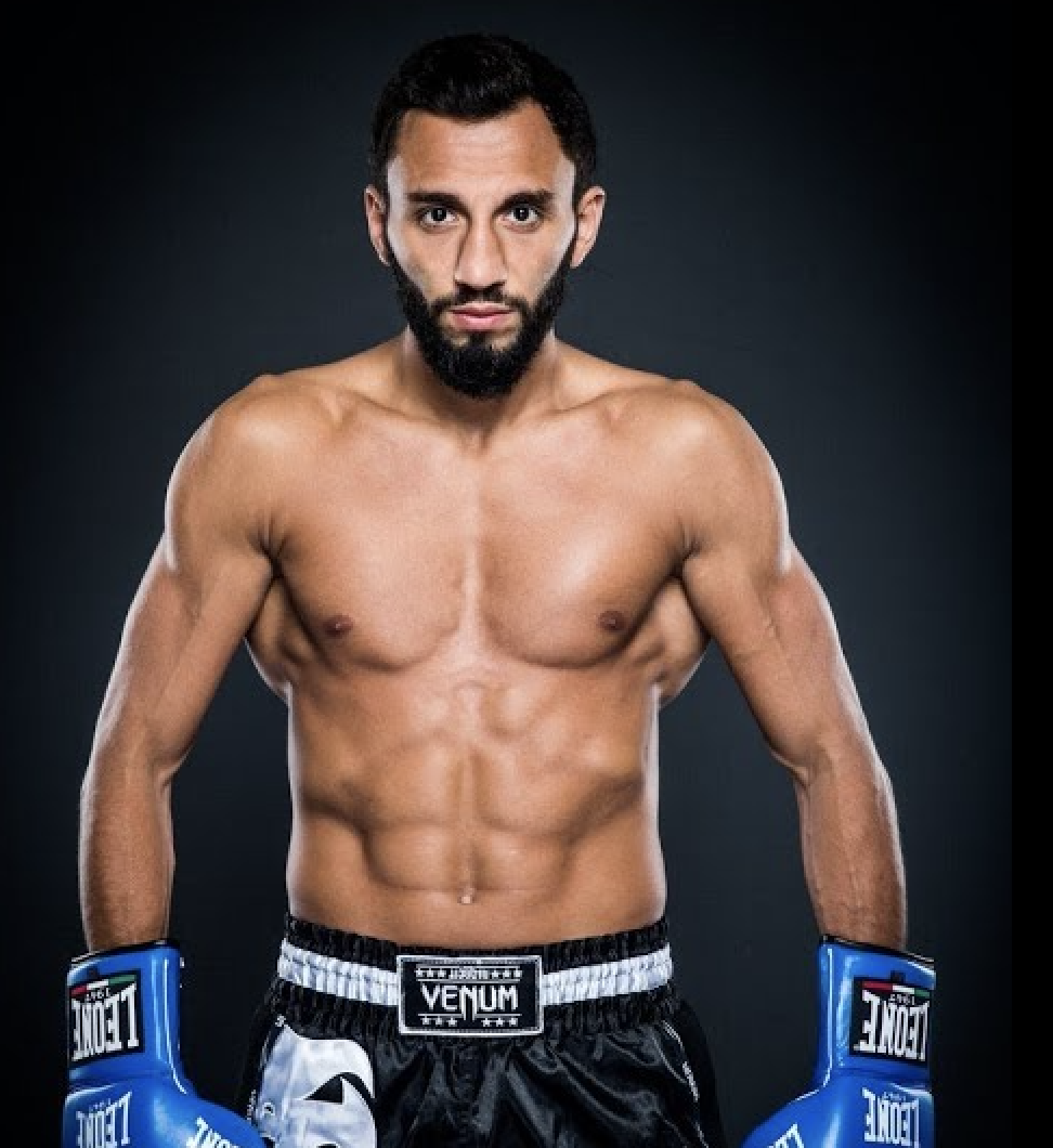 CHINGIZ ALLAZOV FIRMA CON ONE CHAMPIONSHIP