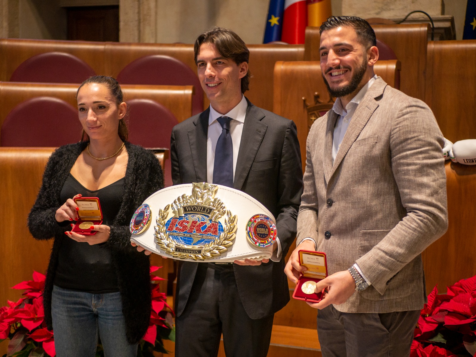 ROMA APRE A FIGHT1.