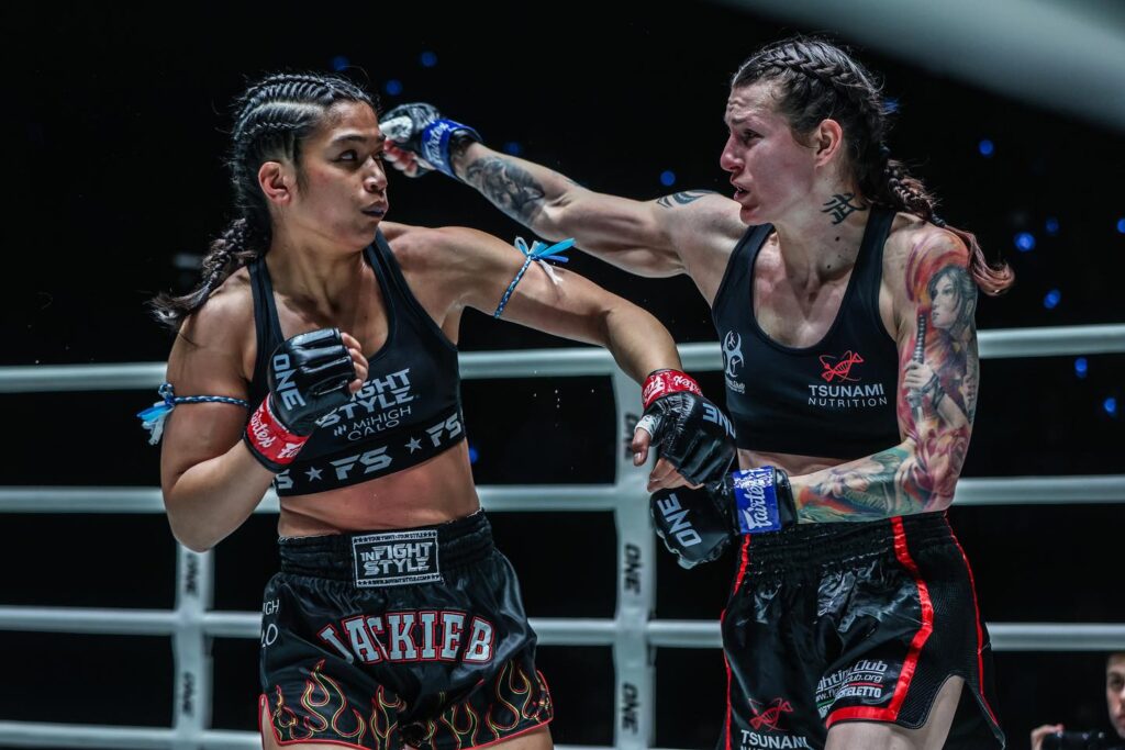 MARTINE MICHIELETTO: SHOCK A BANGKOK.